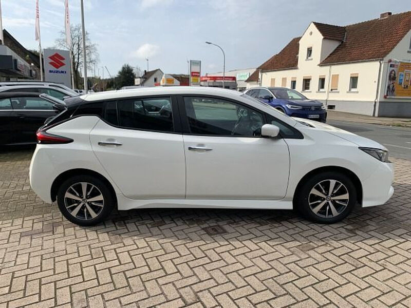 Nissan Leaf Acenta Navi Winterpaket Kamera