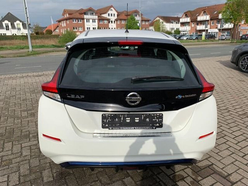 Nissan Leaf Acenta Navi Winterpaket Kamera