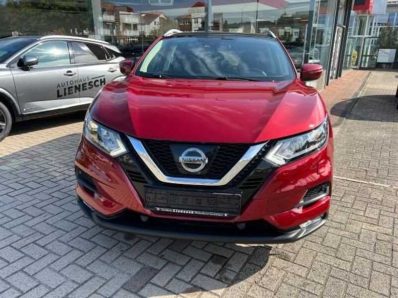 Nissan Qashqai 1.2 i Automatik rot-met. AHK