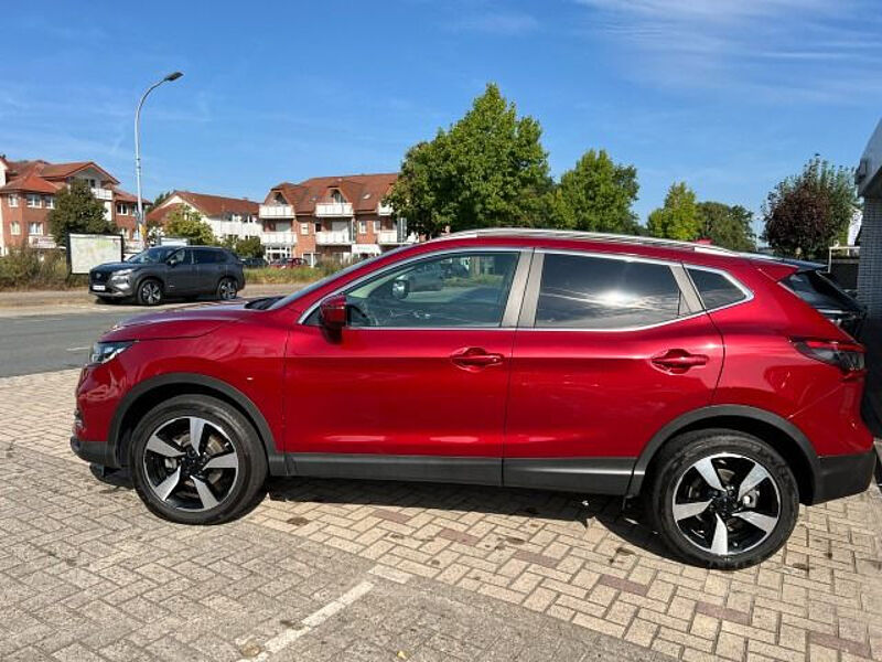 Nissan Qashqai 1.2 i Automatik rot-met. AHK