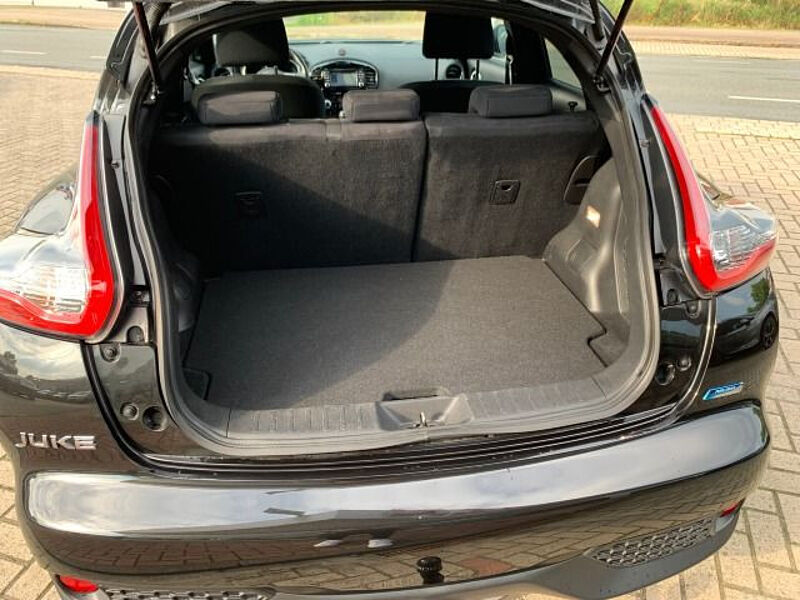 Nissan Juke 1.5 dCi N-Connecta schwarz AHK