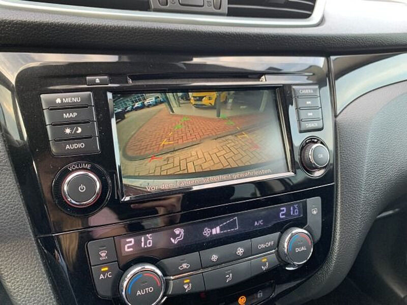 Nissan Qashqai Shiro 1.3 DiG-T Navi Carplay