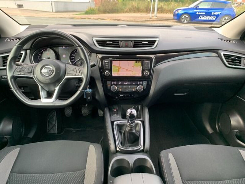 Nissan Qashqai Shiro 1.3 DiG-T Navi Carplay