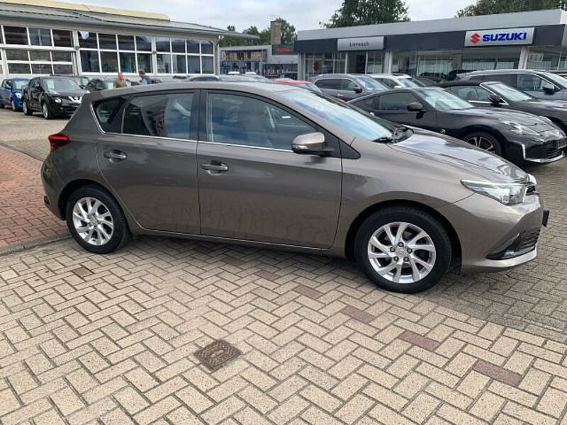 Toyota Auris 1.2 Comfort grau