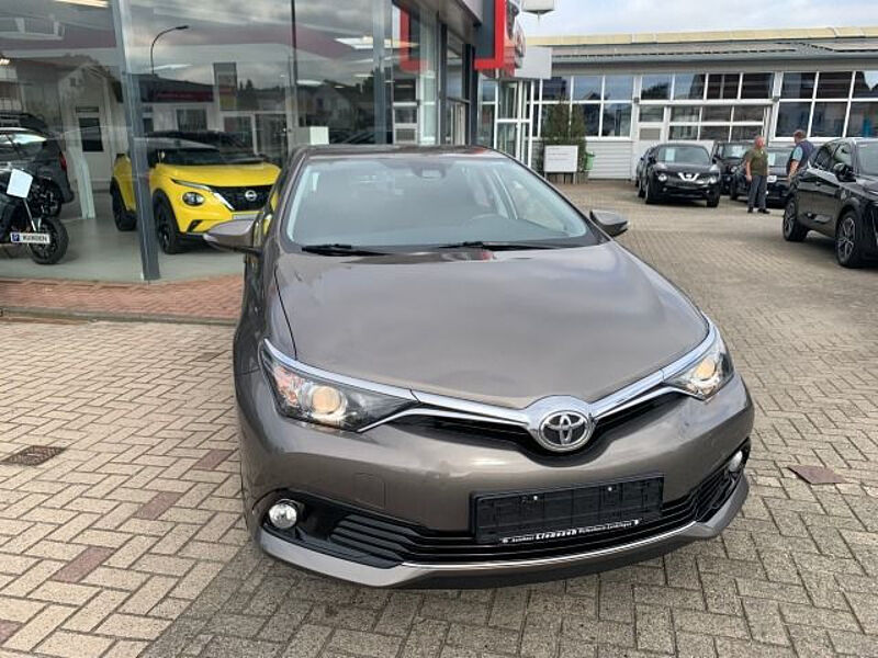 Toyota Auris 1.2 Comfort grau