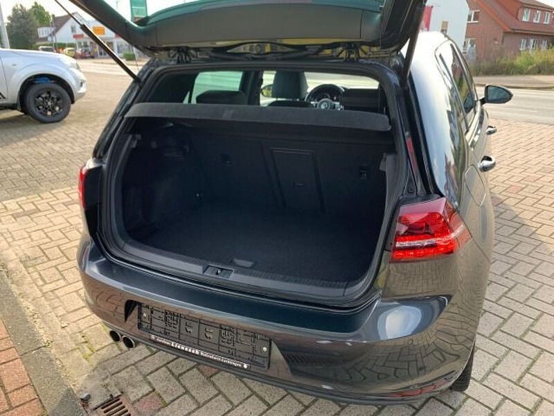 Volkswagen Golf 7 2.0 GTD grau