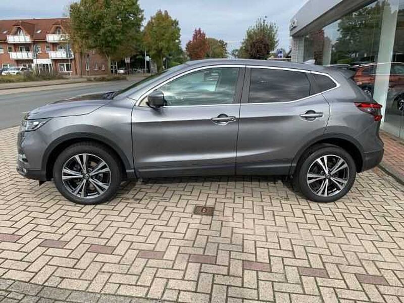 Nissan Qashqai 1.7 dCi N-Connecta AHK Navi