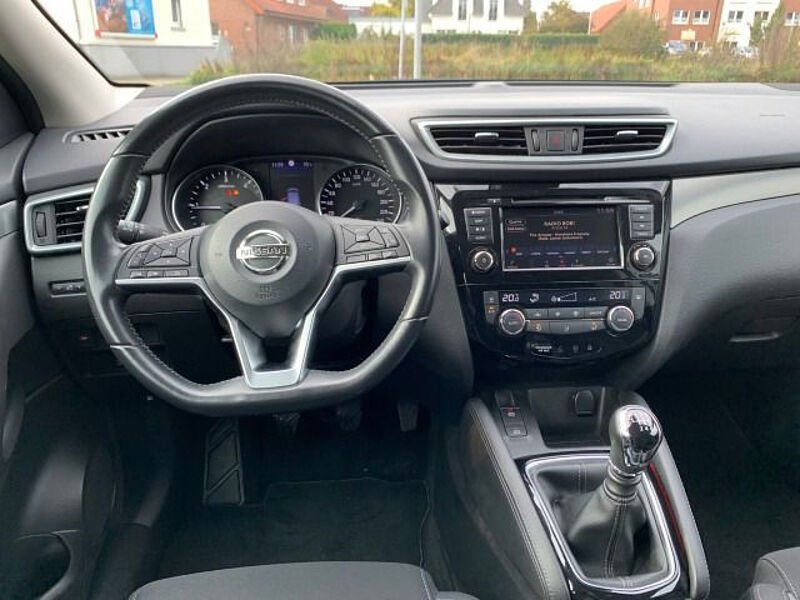 Nissan Qashqai 1.7 dCi N-Connecta AHK Navi