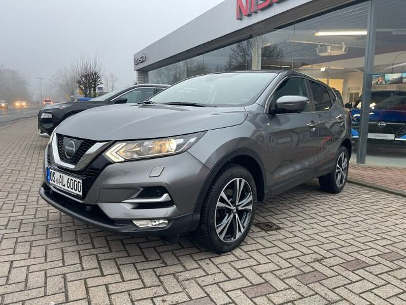 Nissan Qashqai 1.6 dCi N-Connecta Navi/ 360° Kamera