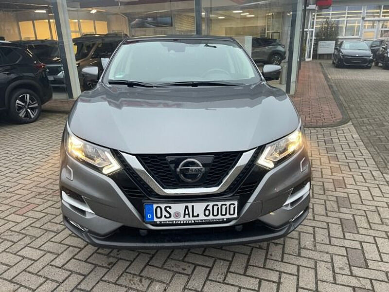 Nissan Qashqai 1.6 dCi N-Connecta Navi/ 360° Kamera