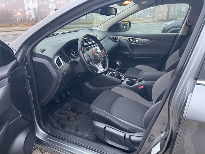 Nissan Qashqai 1.6 dCi N-Connecta Navi/ 360° Kamera