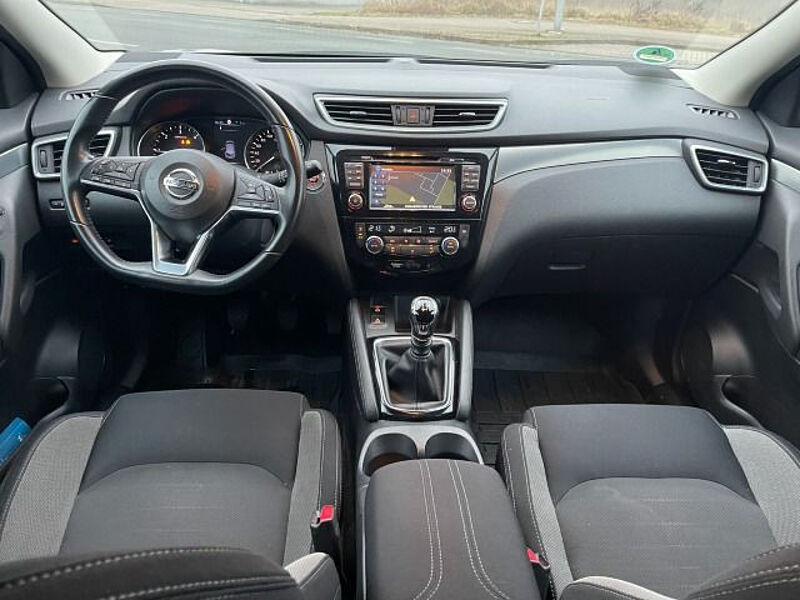 Nissan Qashqai 1.6 dCi N-Connecta Navi/ 360° Kamera